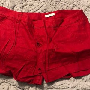 red shorts